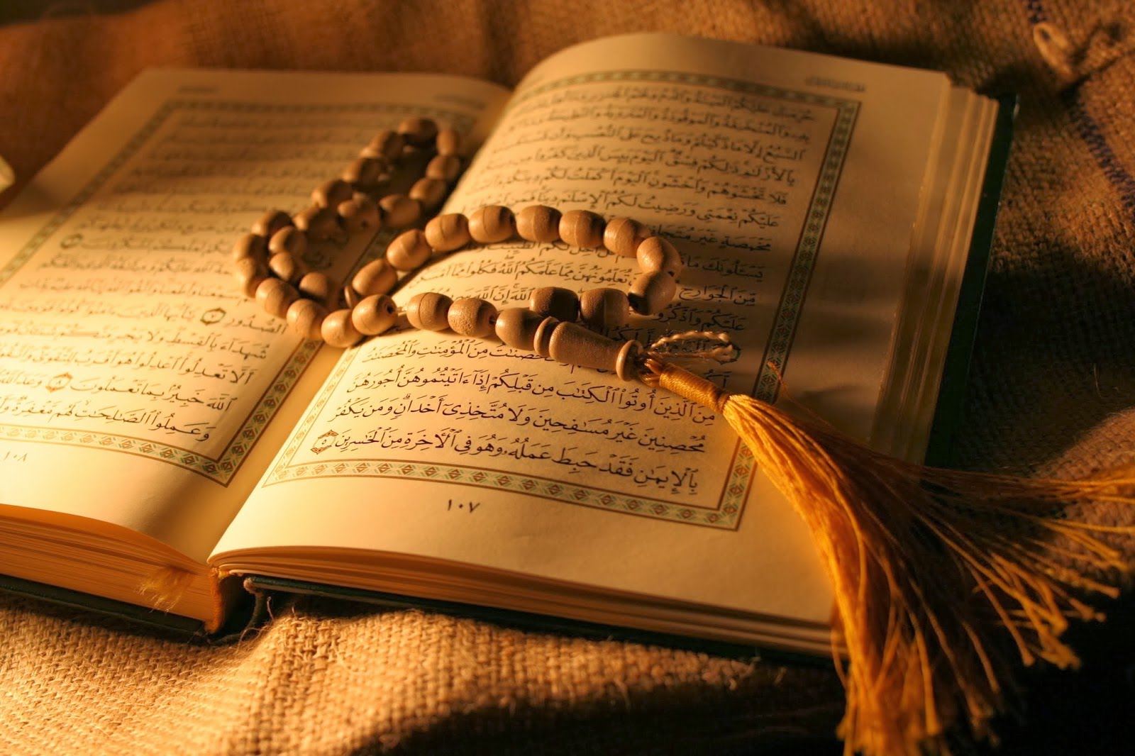 Dua Sifat Al-Quran